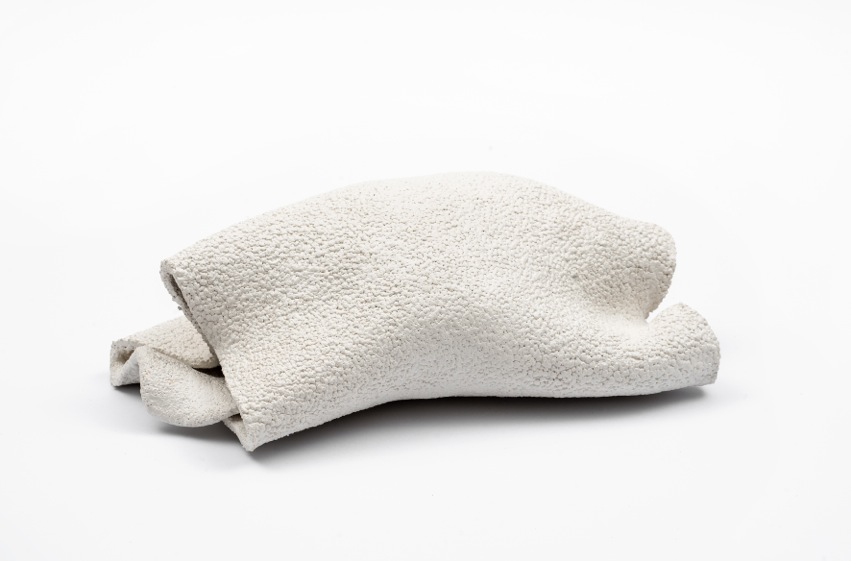 maria pol, keramikobjekte `wrap`